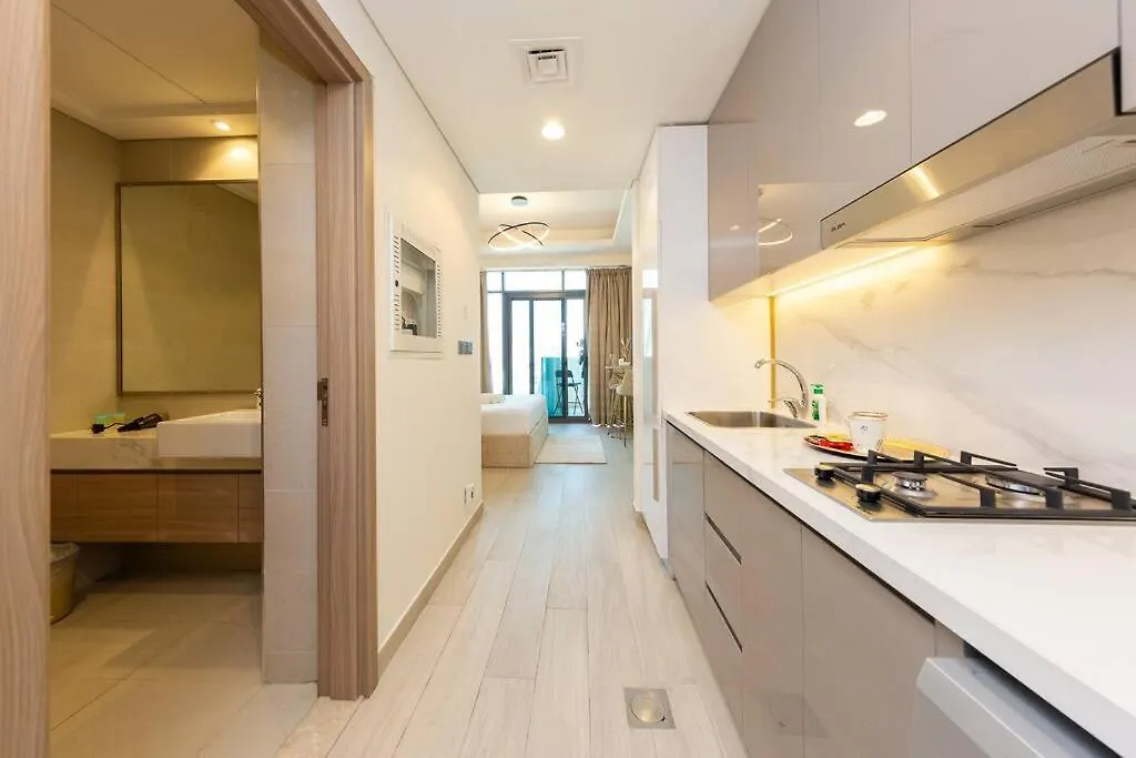 Contemporary Bright Studio Near Downtown Apartment Dubai